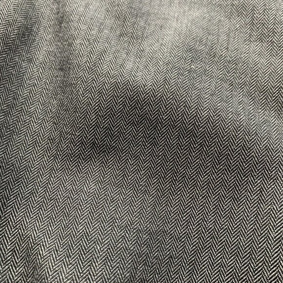 Banana Republic Men's 36x32 Charcoal Herringbone Tailored Fit Dress Slacks - Picture 4 of 9